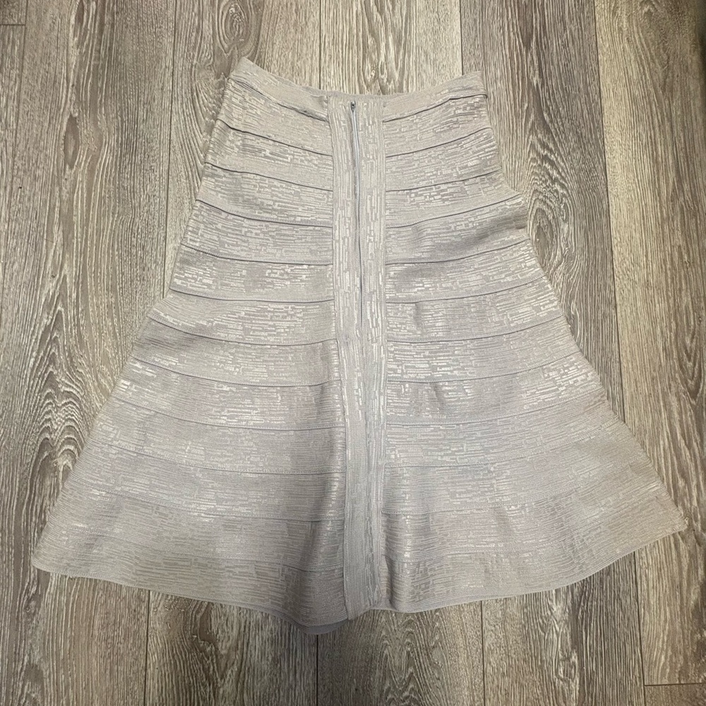 Ellie Major Textured A-Line Knit Skirt - Metallic Light Gray - Picture 8 of 12